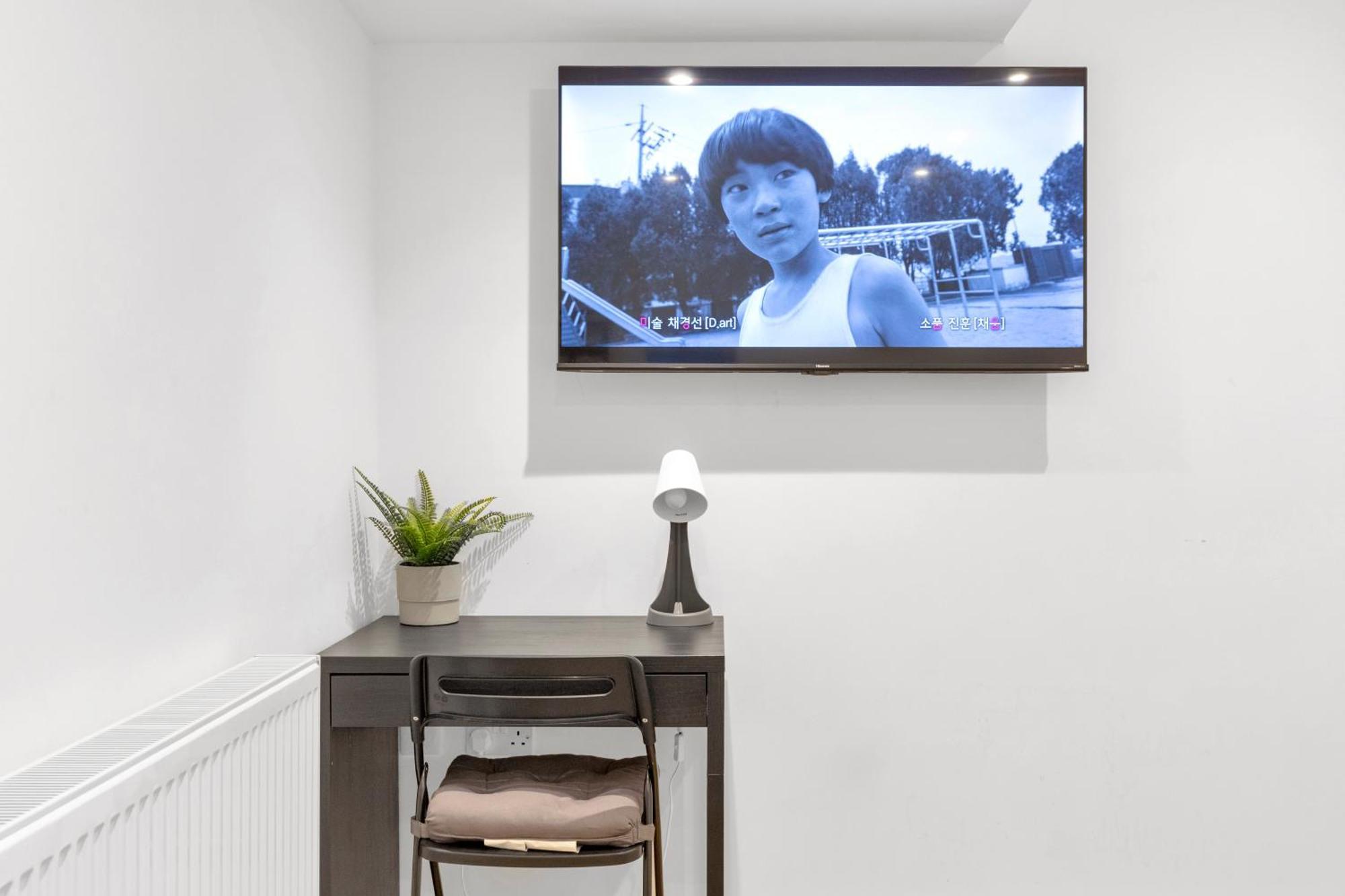 Kensington Home With Private Bathroom & Garden London Exterior photo